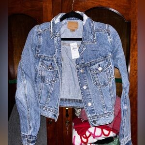 American Eagle Cropped Jean Jacket